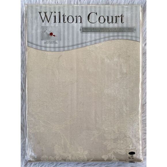 NWT Wilton Court 60”X104” Oval Cream Rose Print Tablecloth - Picture 2 of 8